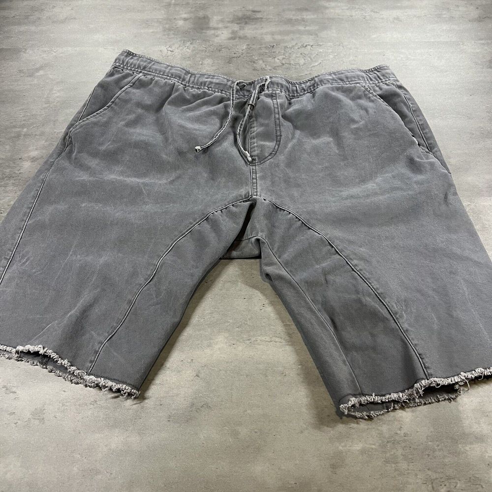 Akademiks‎ Shorts Men XL 38x12 Gray Baggy Wide Leg Skate Y2K Thrashed Drawstring